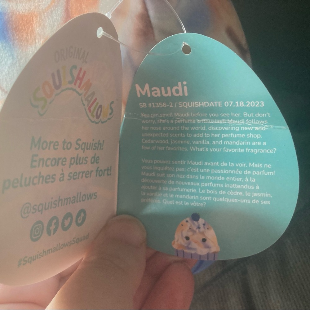 Squishmallows Cupcake Maudi 10” - Picture 6 of 7